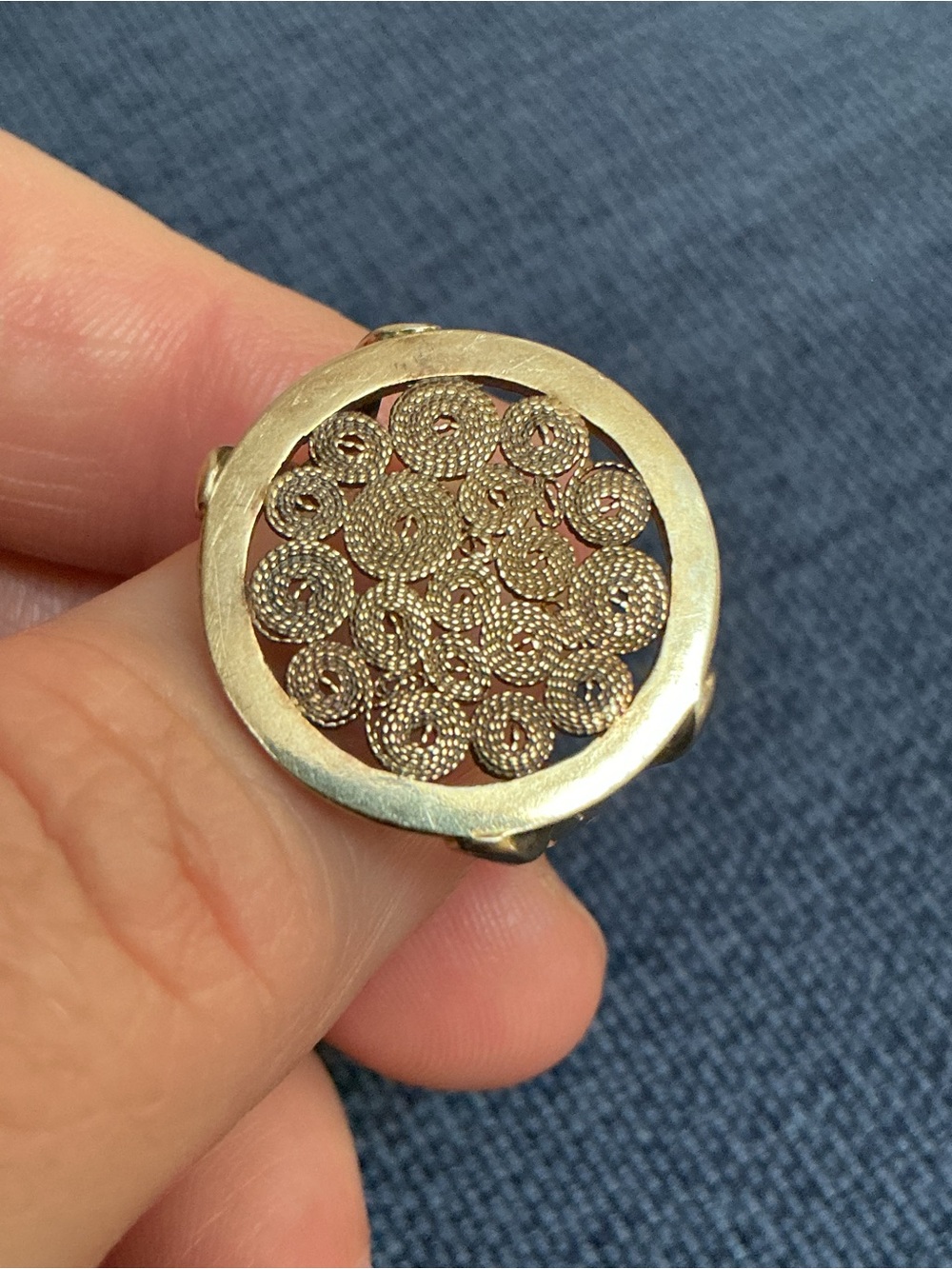 925 DALIA ID Swirling Circles Goldtone Statement Ring size 8